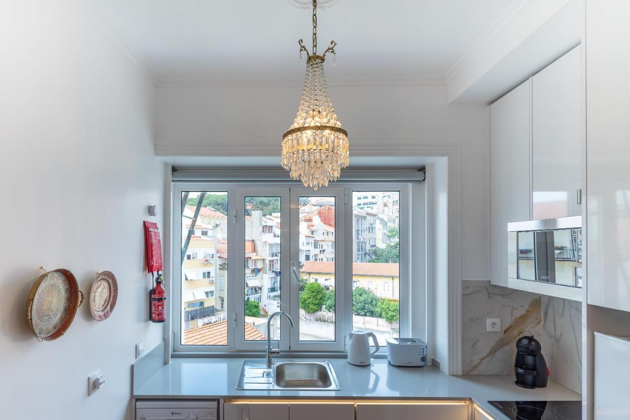 Style And Comfort In Downtown Lisboa Extérieur photo