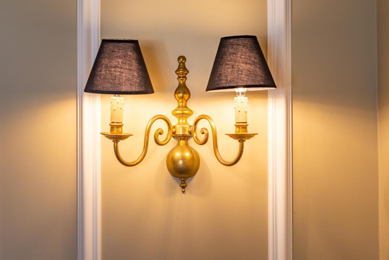 Style And Comfort In Downtown Lisboa Extérieur photo